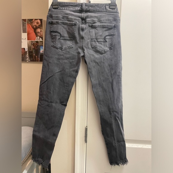 American Eagle size 4 black women’s jeans - Picture 2 of 3